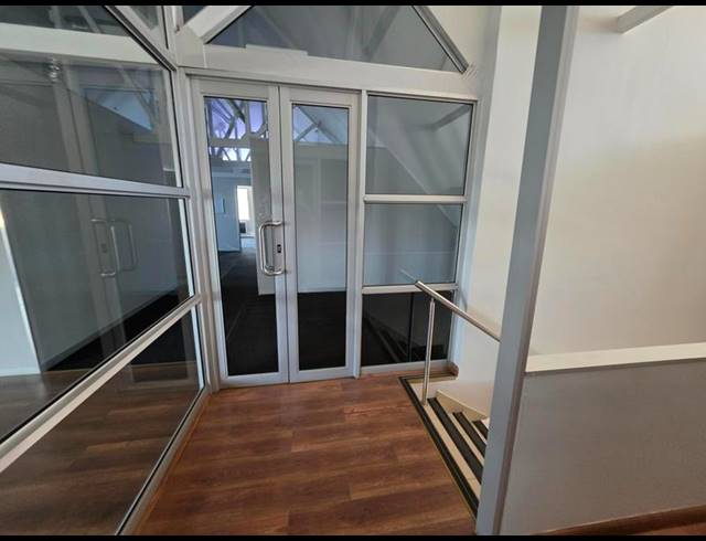 BUSINESS PROPERTY TO RENT IN FAERIE GLEN